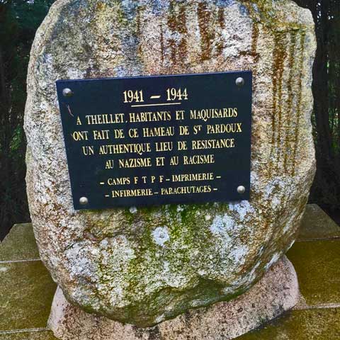stele Theillet